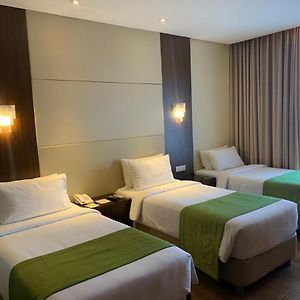 Veranda Triple Room
