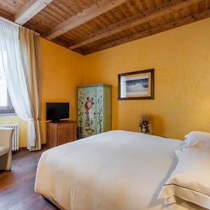 Camera standard con letto king size