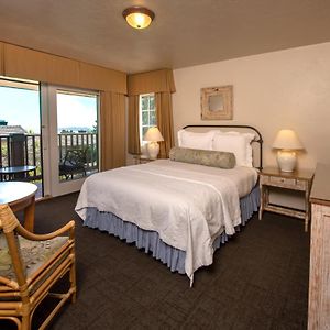 Economy Queen Room
