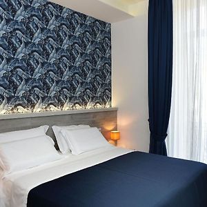 Camera standard con letto king size