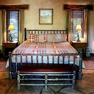The Flat Rock Hickory Bed