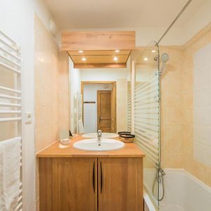 Appartement Confort à 2 Chambres à Coucher