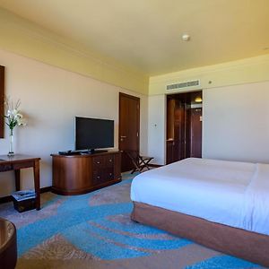 Deluxe King Room Sea View