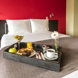 Double or Twin Room No Window