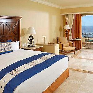 One-Bedroom King Suite