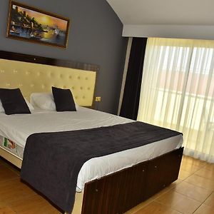 Standard Zimmer mit zwei Einzelbetten