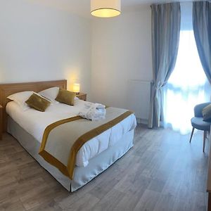 Appartement à 2 Chambres à Coucher