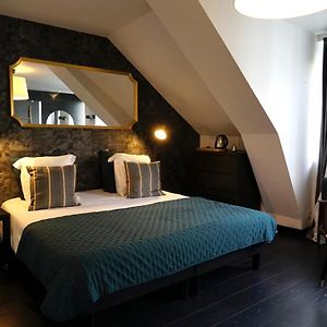 Private Bathroom Room