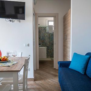 White Apartments & Spa