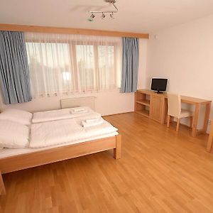 Camera con letto king size