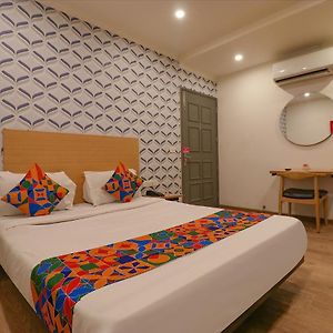 Fabhotel Chattarpur Enclave - Near Chattarpur Metro Station