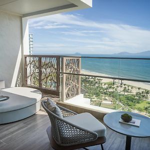 Deluxe Ocean View Suite King