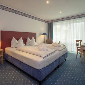 Standard Zimmer mit Kingsize-Bett