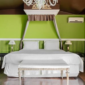 Standard King Suite