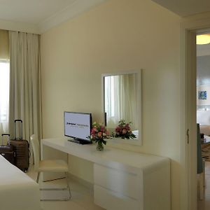 Chambre à 2 Chambres à Coucher