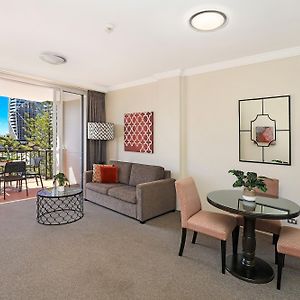 Superior One-Bedroom Apartment