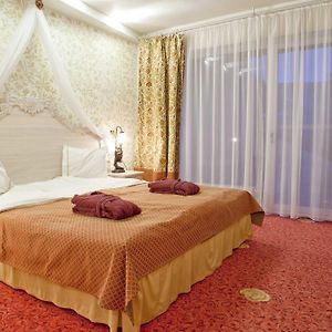 Zimmer mit Queensize-Bett