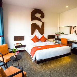 Luxury King Room