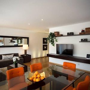 Luxury Three-Bedroom Apartment