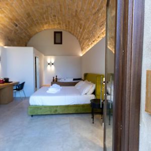 Camera con letto king size