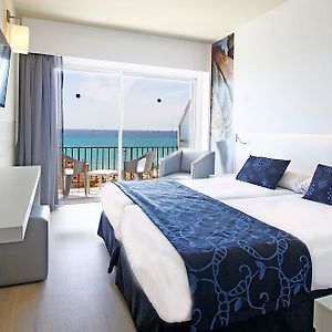 Double or Twin Room Sea View