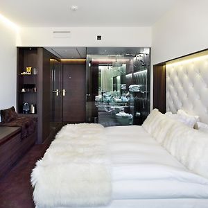 Premium Double Room River View
