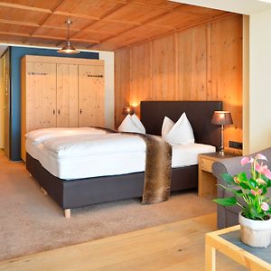 Deluxe Zimmer mit Kingsize-Bett