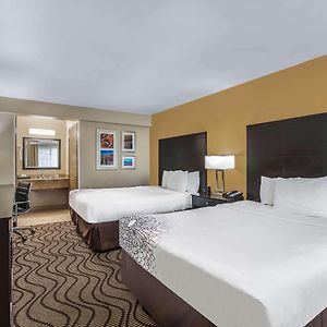 Deluxe Queen Room Two Queen Beds