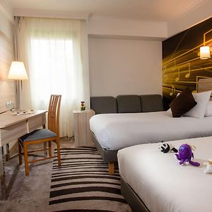 Standard Twin Room Sofa