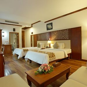 Deluxe Twin Pool Villa