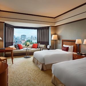 Grand Deluxe Twin Room