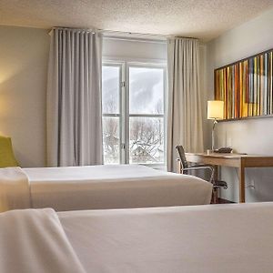 Comfort Queen Room