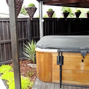 Queen Studio Terrace