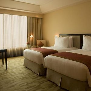 The Grand Deluxe Room Twin Bed