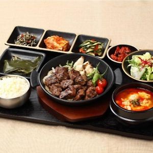 그레이스 호텔 Grace Hotel & Residence