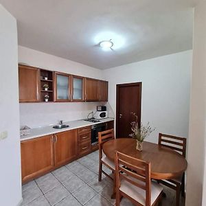 Apartment Mountain View