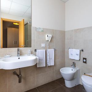 Camera standard con letto queen size
