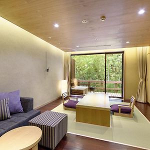 Luxury King Suite