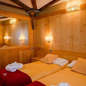 Camera standard con letto king size