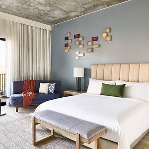 Mountain View Guest room 1 King