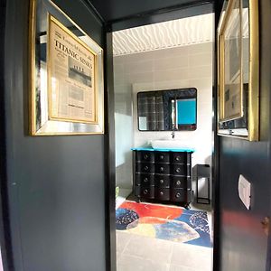 Privilege Private Bathroom King Room