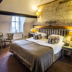 Camera classica con letto queen size