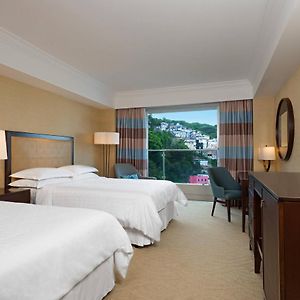 Classic Twin Room