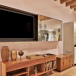 Serenity Suite 1 King