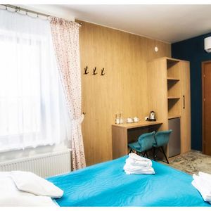 Pokój z łóżkiem king-size