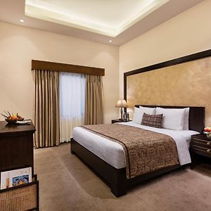 Premium Cottage King Bed Garden View