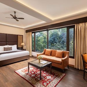 Superior Room King Bed Garden View