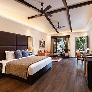 Deluxe Room River View King Bed