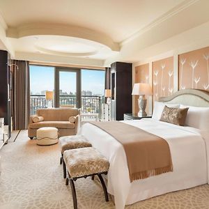 Astor Nile View Guest room 1 King