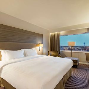 Superior Room Runway View